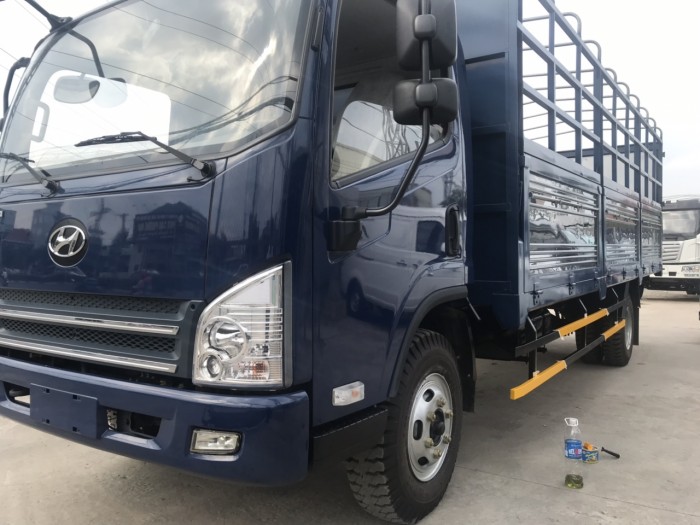 Hyundai 8 tấn – thùng hàng dài 6 mét 2 – ga cơ – máy khõe.
