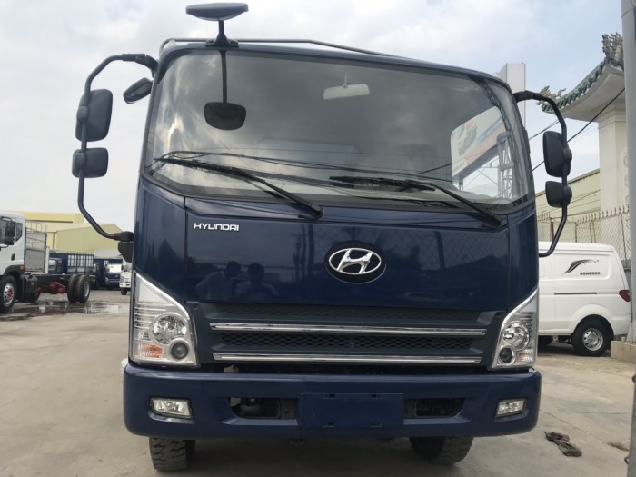 Hyundai 8 tấn – thùng hàng dài 6 mét 2 – ga cơ – máy khõe.