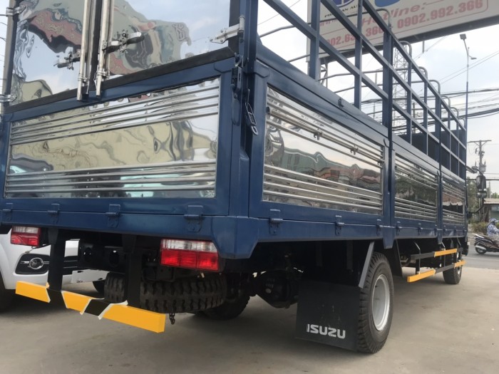 Hyundai 8 tấn – thùng hàng dài 6 mét 2 – ga cơ – máy khõe.