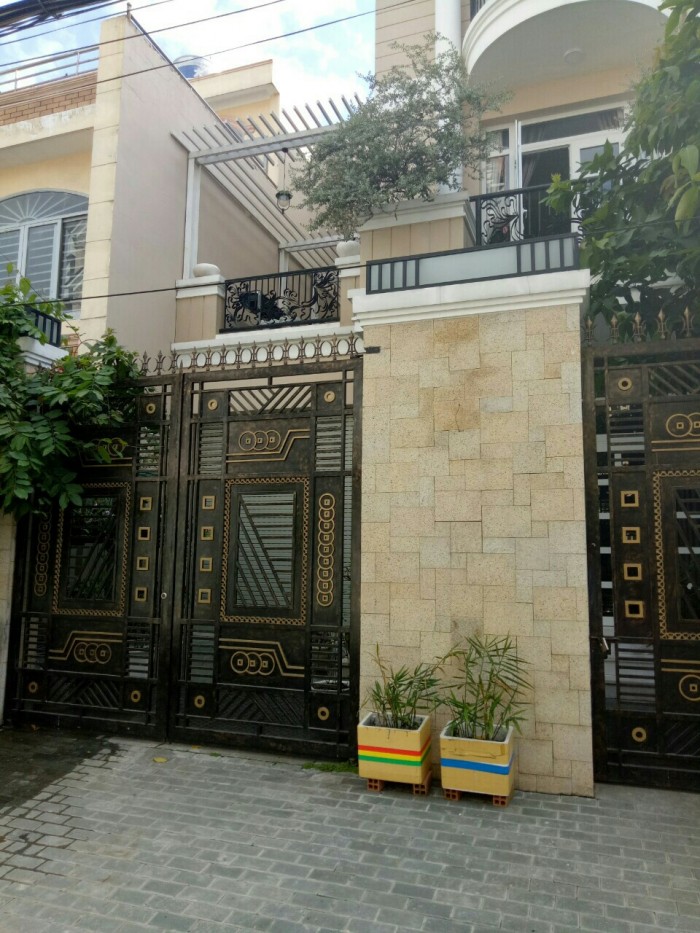 Bán nhà SHR 90m2, nhận nhà