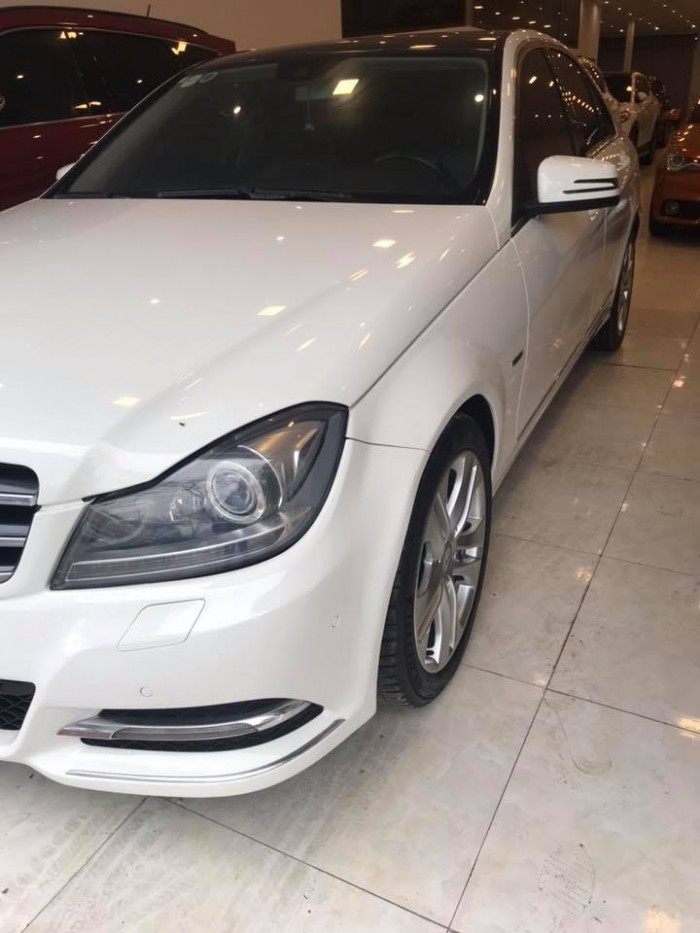 Mercedes C200 2012