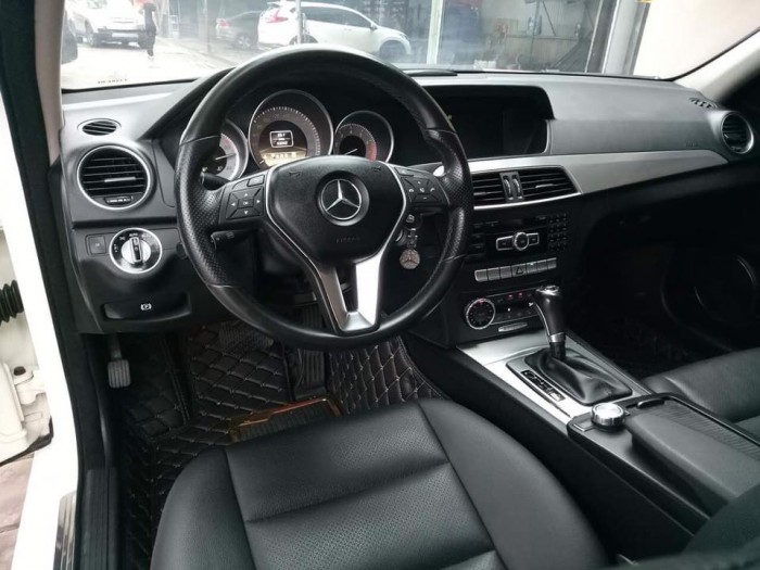 Mercedes C200 2012