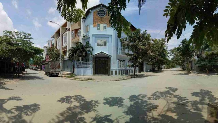 Bán biệt thự KDC Savimex, Phú Thuận, 6,5x20m, trệt, 3 lầu