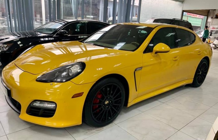 Porsche Panamera sản xuất 2010 đăng kí 2011