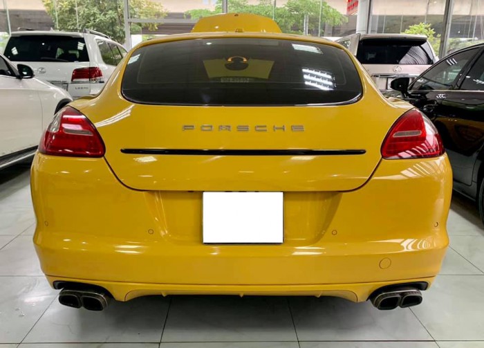 Porsche Panamera sản xuất 2010 đăng kí 2011