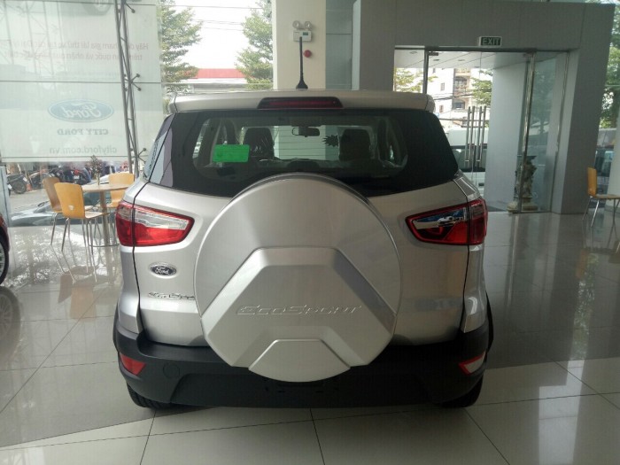Tân Bình_ Ford Ecosport Màu Bạc _xe giao ngay, chỉ cầu 160tr có ngay