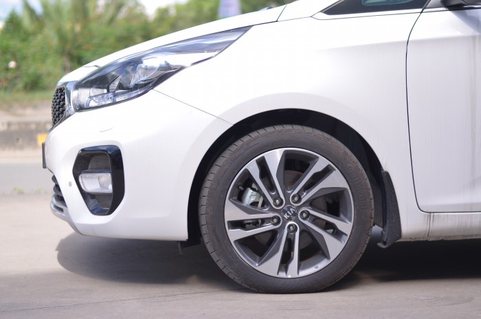 Kia Rondo 2019, Sẵn Xe Giao Ngay, Kèm Nhiều Quà Tặng Có Giá Trị