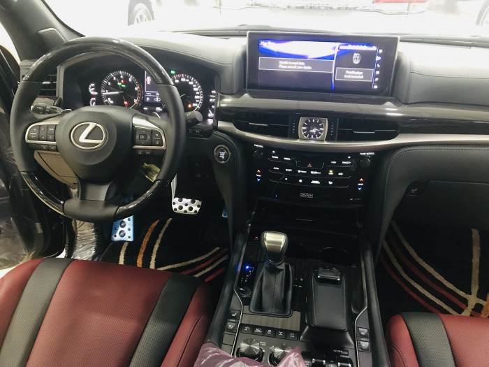 Bán lexus Lx570 super Sport 2019,màu đen,nội thất 2 màu,nhập nguyên chiếc,full option,xe giao ngay.