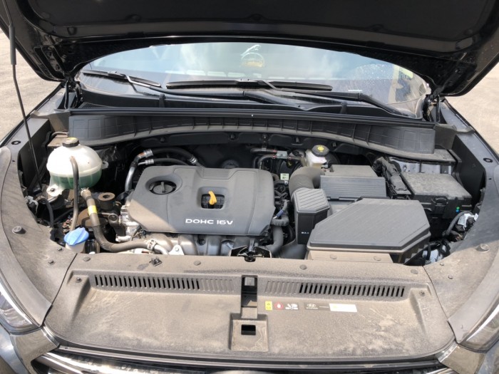 Bán Hyundai Tucson 2.0AT máy xăng bản đặc biệt sản xuất T9/2018 biển Bình Dương đi 3000km