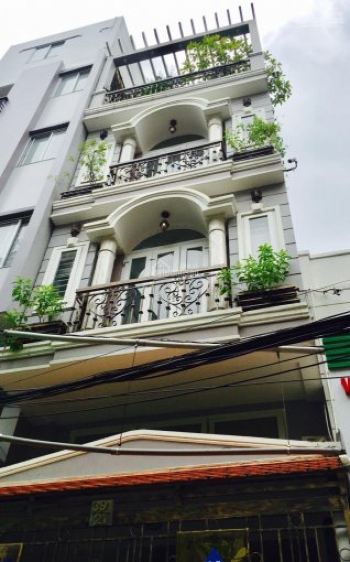 Gia đình cần bán gấp nhà Phạm Văn Hai, 4 tầng, 40m2, hẻm ba gác