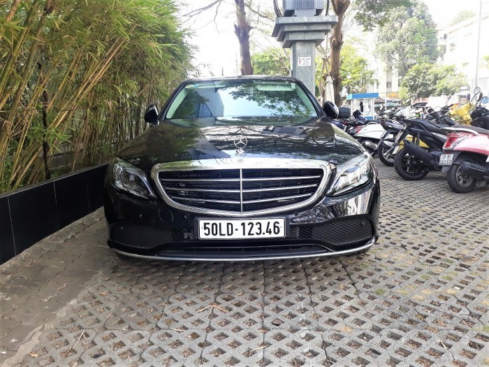 Bán Mercedes C200 cũ Exclusive 2019, lướt 4.000km, chính hãng tốt nhất