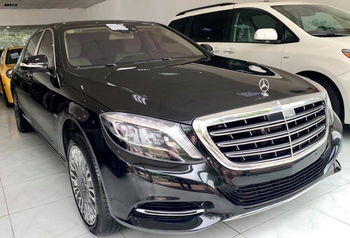 Maybach S600 2016 màu đen nội thất kem