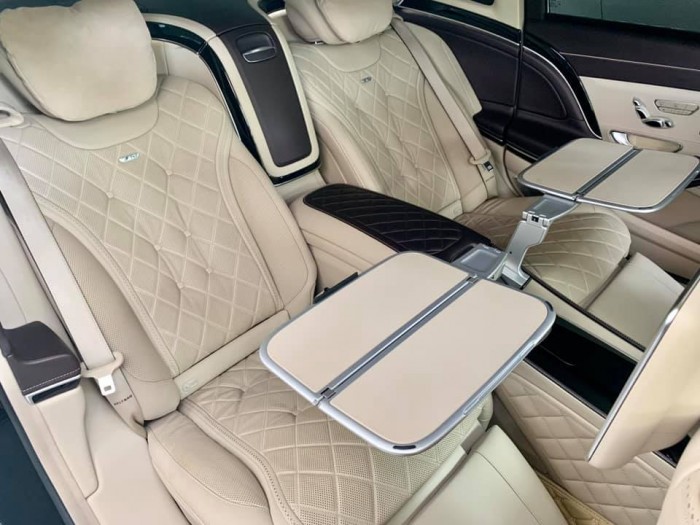 Maybach S600 2016 màu đen nội thất kem