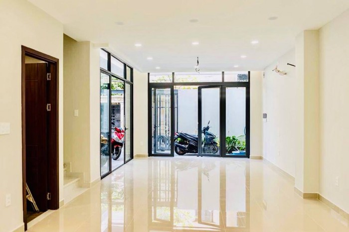 Villa mini Hồ Văn Huê, Phú Nhuận, 120m2, lô góc 2 mặt tiền.