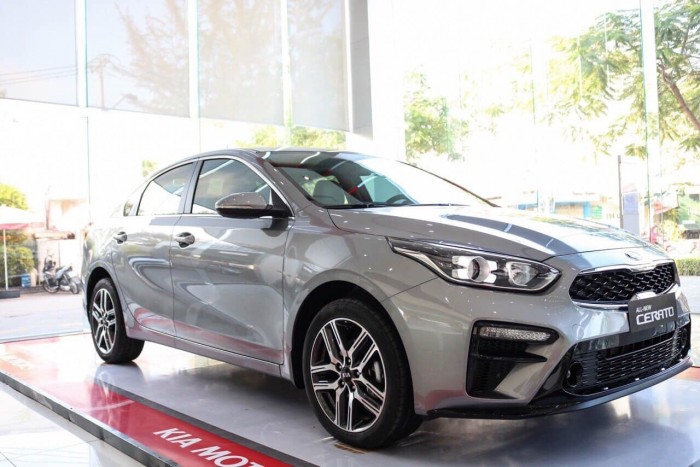 Bảng Giá Xe Kia Cerato Deluxe 1.6 AT Mới 2019 - Hỗ Trợ vay 85% - Xe Có Sẵn Giao Nhanh