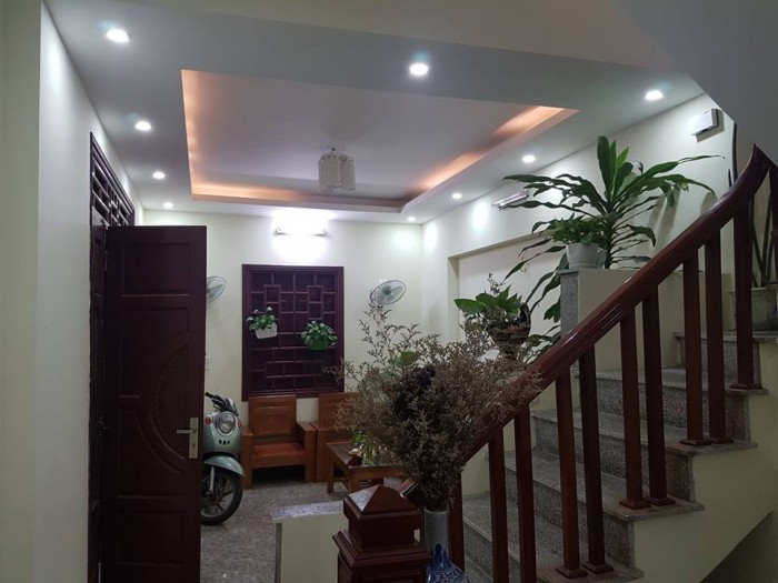 Bán gấp nhà 5 tầng, Bùi Xương Trạch, 40m2, ngõ rộng