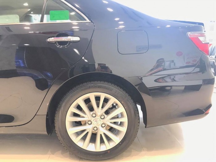 Toyota Camry 2019 Mới, Đủ Màu, giao xe ngay, hỗ trợ trả góp ngân hàng.
