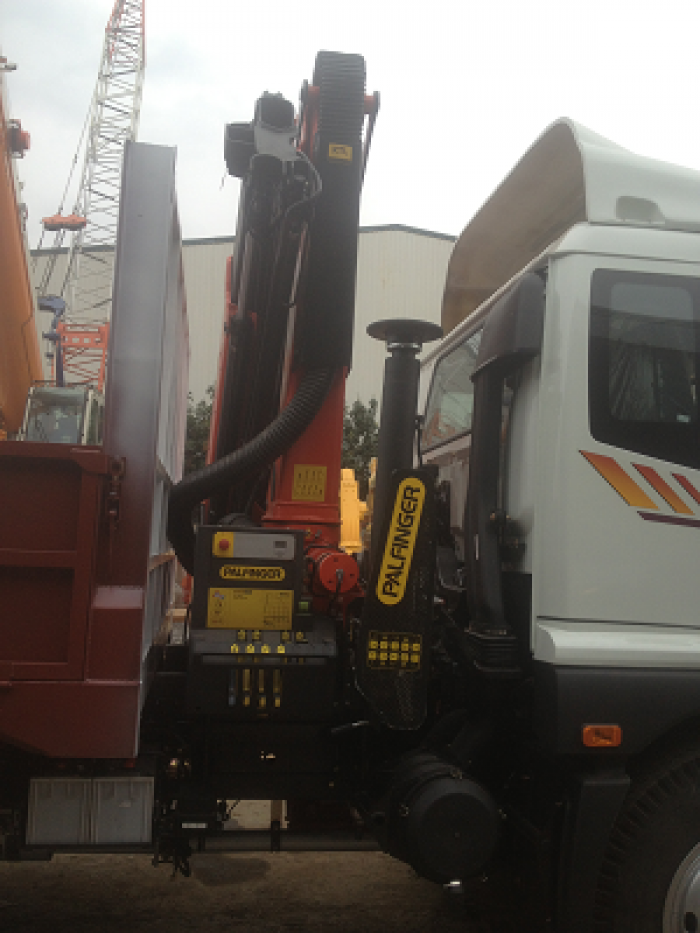 Xe tải 9 tấn Thaco Auman C160.C170 gắn cẩu gấp PALFINGER model PK11002 ( 3 tấn )