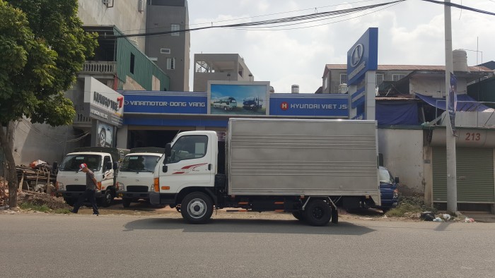 Hyundai 2,5 tấn, thùng kín inox giao ngay, giá tốt nhất