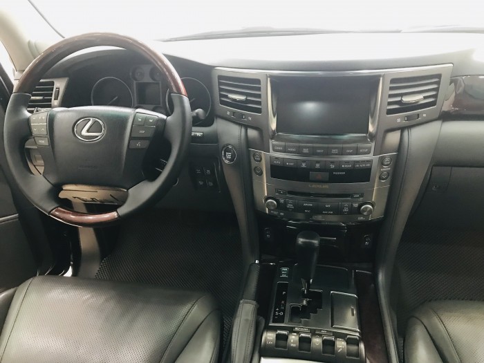 Bán Lexus LX570 nhập Mỹ,màu đen, sản xuất 2010,đăng ký 2011, đã lên form 2015, xe siêu đẹp, biển Hà Nội