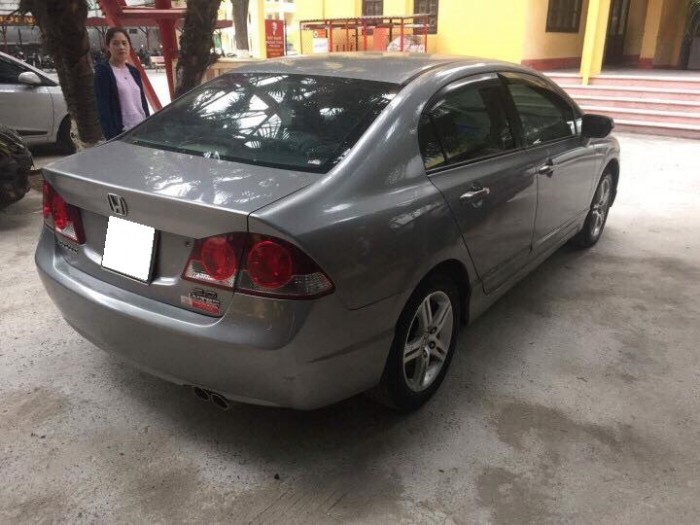 Cần bán xe Honda Civic 2.0AT 2008 màu xám bạc