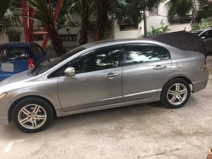 Cần bán xe Honda Civic 2.0AT 2008 màu xám bạc