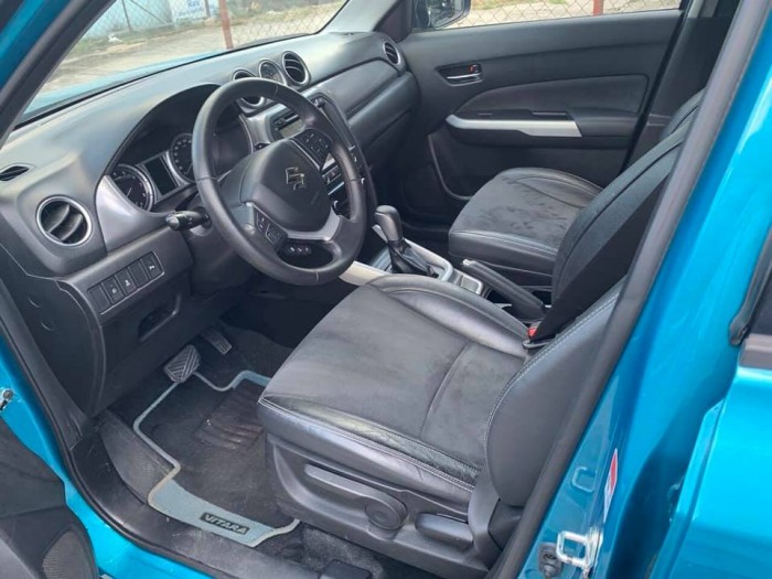 Cần bán gấp xe Suzuki vitara 2016, số tự động, màu xanh, zin cọp
