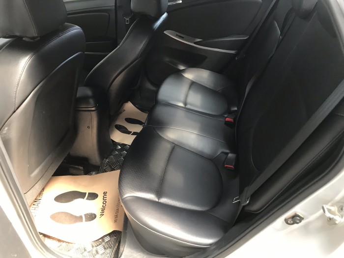 Bán Hyundai Accent 1.4AT màu bạc số tự động nhập Hàn Quốc 2012 biển Đồng Nai đi 41000km