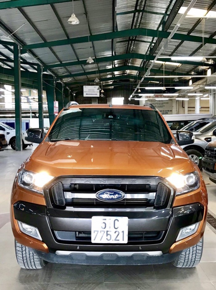 Ranger Wildtrak 3.2, 2016, số tự động, màu đỏ cam, xe đẹp từ trong ra ngoài