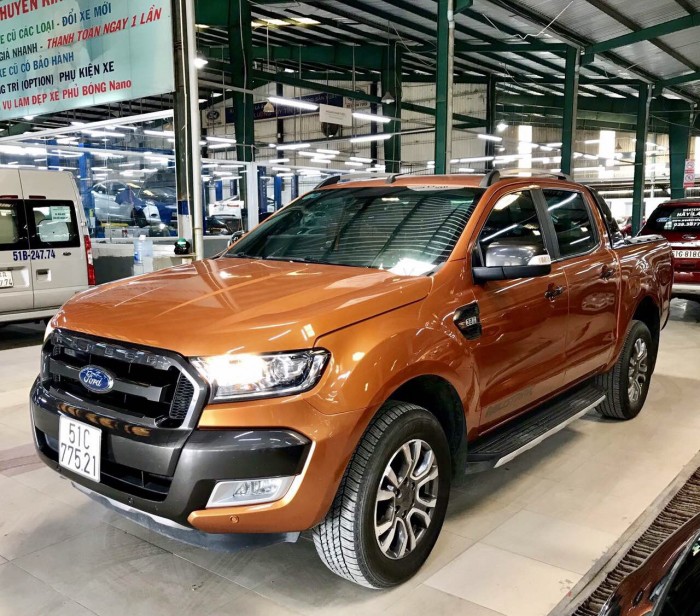 Ranger Wildtrak 3.2, 2016, số tự động, màu đỏ cam, xe đẹp từ trong ra ngoài