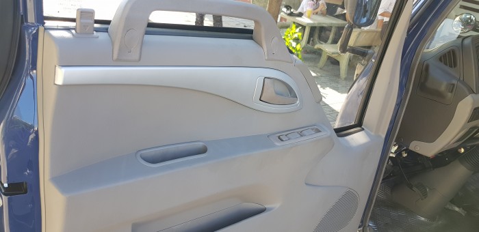 Xe tải 2.4 Tấn Máy ISUZU NHẬT BẢN 2019