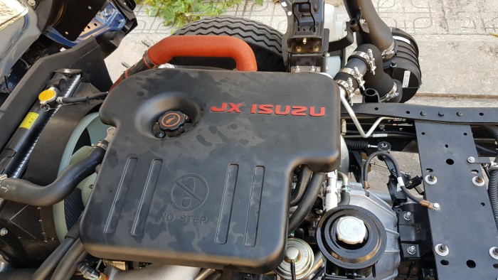 Xe tải 2.4 Tấn Máy ISUZU NHẬT BẢN 2019