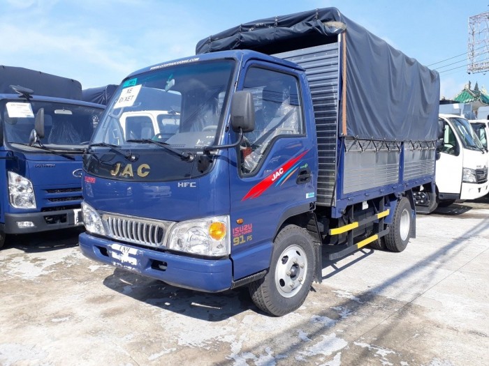 Xe JAC 2.4 tấn ga cơ thùng bạt trả trước 100 triệu lấy ngay xe.