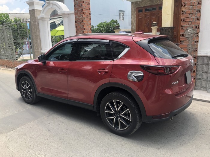Bán Mazda Cx5  màu đỏ 2019 tự động mới mua chính hãng