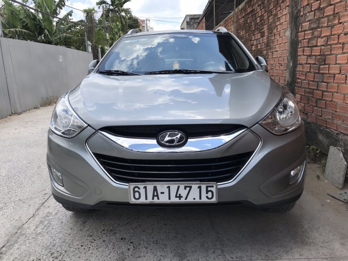 Bán Hyundai Tucson 4WD 2.0AT màu xám số tự động nhập Hàn Quốc 2011 biển Bình Dương