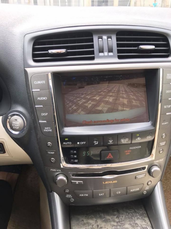 Lexus IS 250C sx 2009, đăng ký lần đầu 2010.