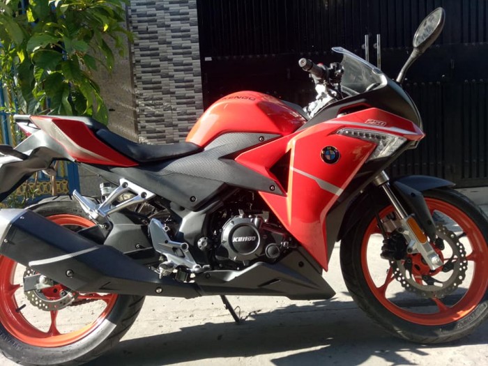 Moto kengo 250c phân khối lớn giá rẻ chính chủ mới 95% nguyên zin 2k18 xe mới đi 5000km máy êm