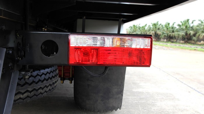 XE TẢI VEAM VPT950 9.5 TẤN THÙNG 7.6M, ĐỘNG CƠ CUMMINS ISD 180 43 TIÊU CHUẨN EURO 4
