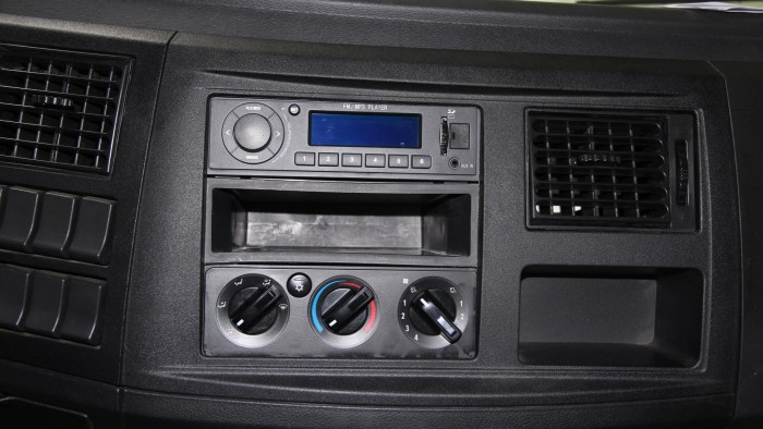XE TẢI VEAM VPT950 9.5 TẤN THÙNG 7.6M, ĐỘNG CƠ CUMMINS ISD 180 43 TIÊU CHUẨN EURO 4