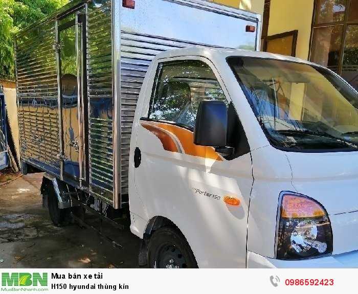 H150 Hyundai thùng kín