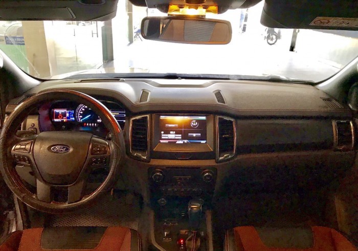 Bán Ford Ranger Wiltrack 3.2L sx 2016 chạy lướt đúng 28.000km