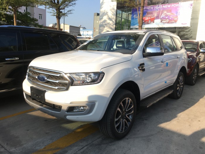 Xe Ford Everest