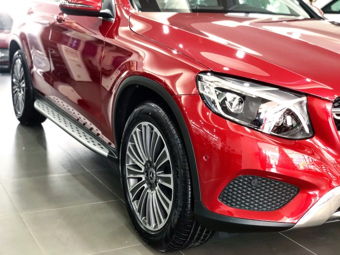 Mercedes GLC250 2019 màu Đỏ Siêu lướt chính chủ giá tốt