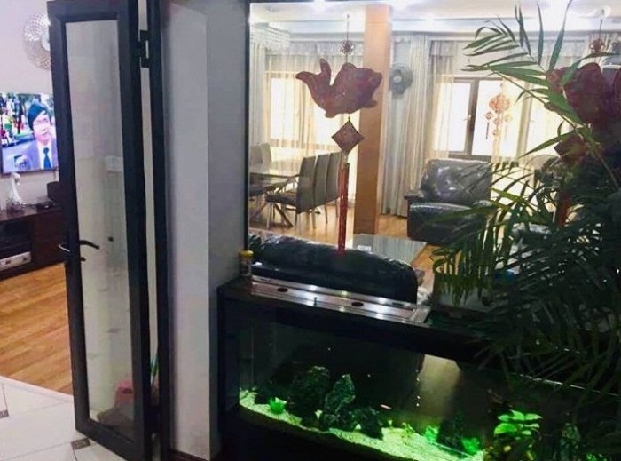 Chính chủ bán nhà Hoàng Quốc Việt, Cầu Giấy, 3 mặt thoáng, full nội thất, ô tô 30m, 32m2, 4T, giá chỉ 3 tỷ.