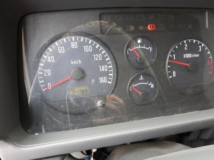 Cần bán xe tai Isuzu QKR mui bạt