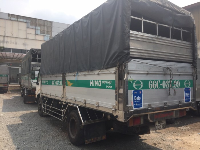Hino Dutro 5 tấn thùng nhôm sx 2015 đã qua sử dụng