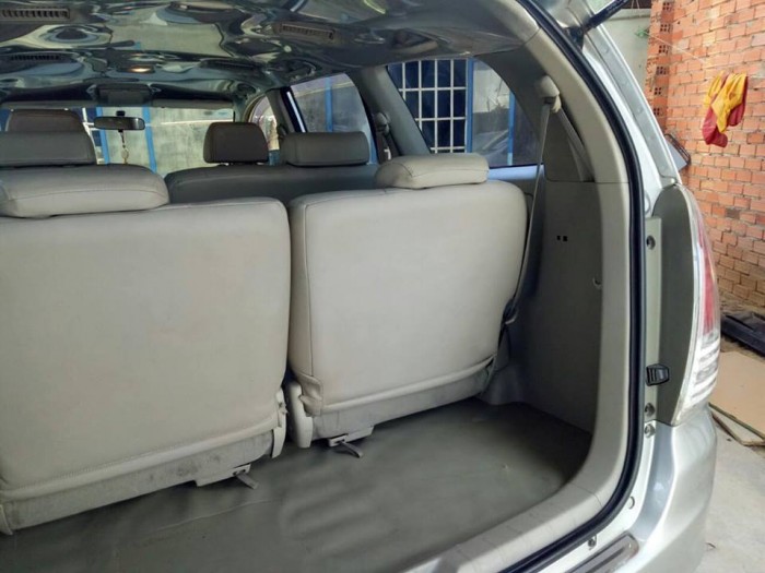 Bán Innova V 2010 màu Bạc máy móc zin rất đẹp