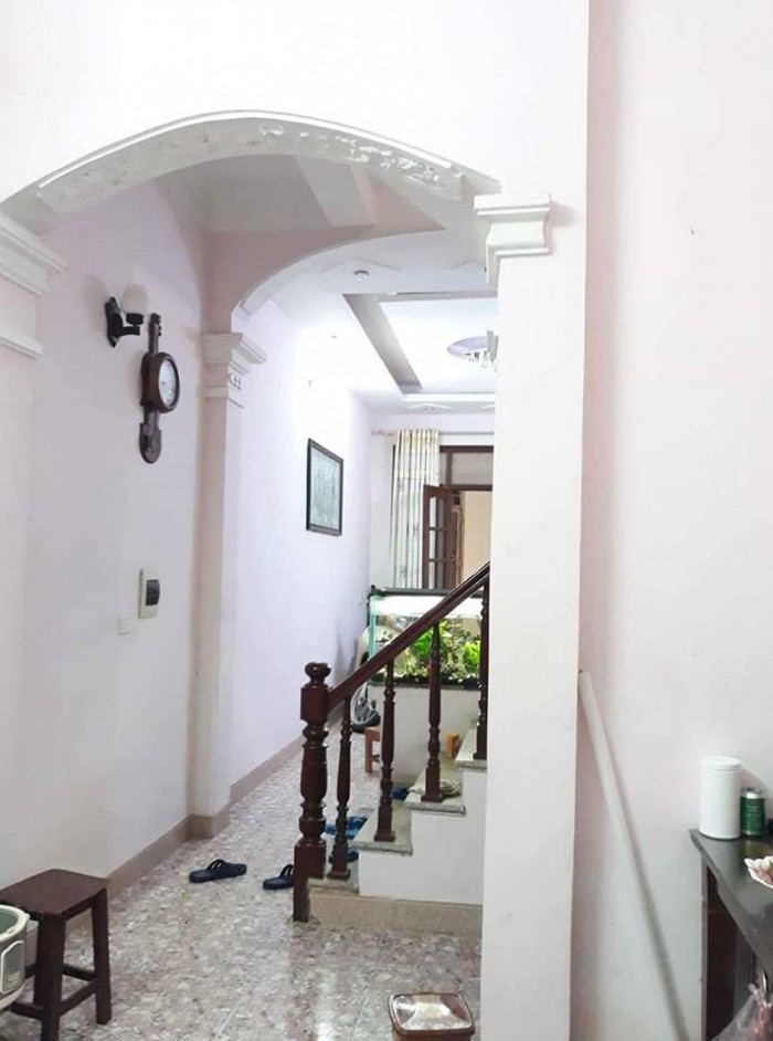Cần bán nhà phố Tôn Đức Thắng 40m 5 tầng giá 2,5 tỷ