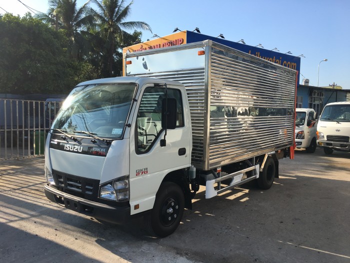 ISUZU thùng kín bửng nâng tải 1.9 tấn thùng dài 4.3 m - TRẢ GÓP