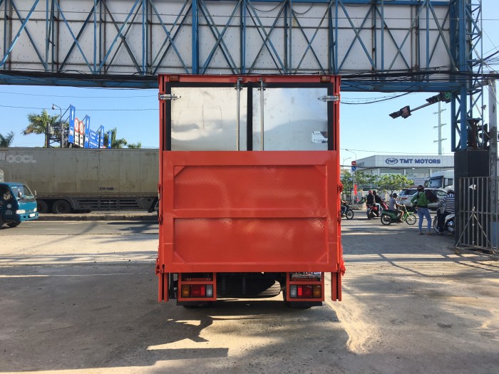 ISUZU thùng kín bửng nâng tải 1.9 tấn thùng dài 4.3 m - TRẢ GÓP